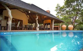 Bush Lovers Lodge